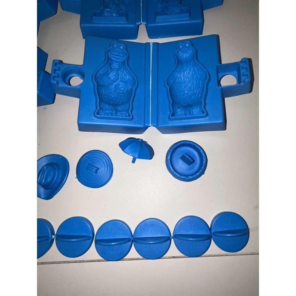 Vintage Sesame Street Color Dough 3-In-1 Activity Set Molds Big Bird